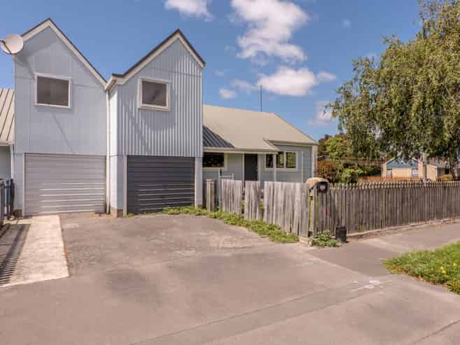 1 and 2/107 Rowley Avenue, Hoon Hay