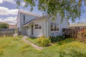 1 and 2/107 Rowley Avenue, Hoon Hay