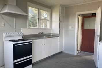 House 1/3440 Stouts Road, Ohakune