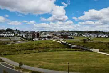 1/75 Te Taruna Drive, Milldale