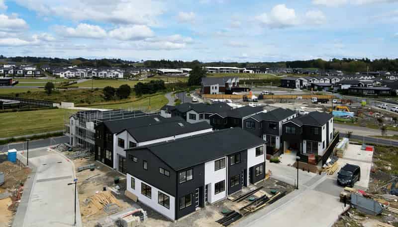 1/75 Te Taruna Drive, Milldale