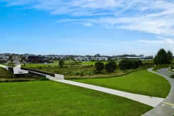 2/75 Te Taruna Drive, Milldale