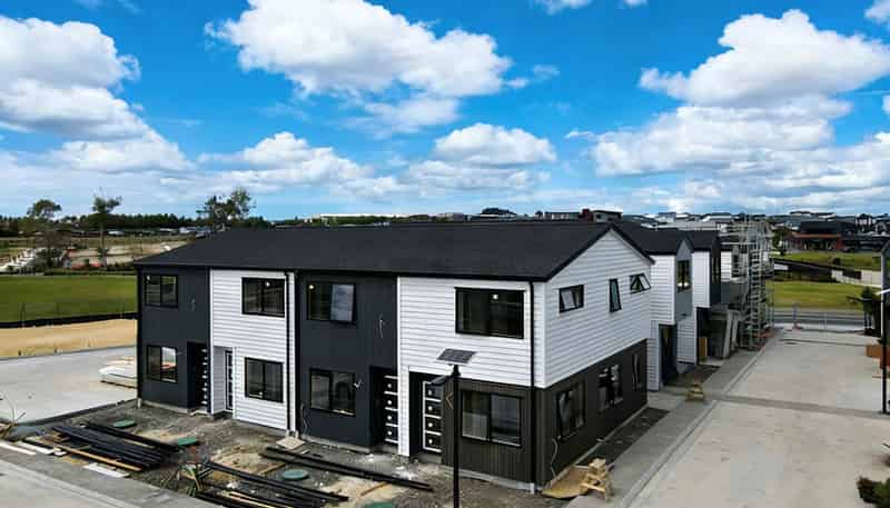 2/75 Te Taruna Drive, Milldale