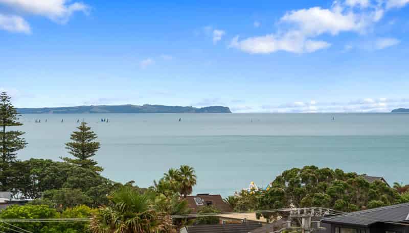 3/344A Beach Road, Mairangi Bay
