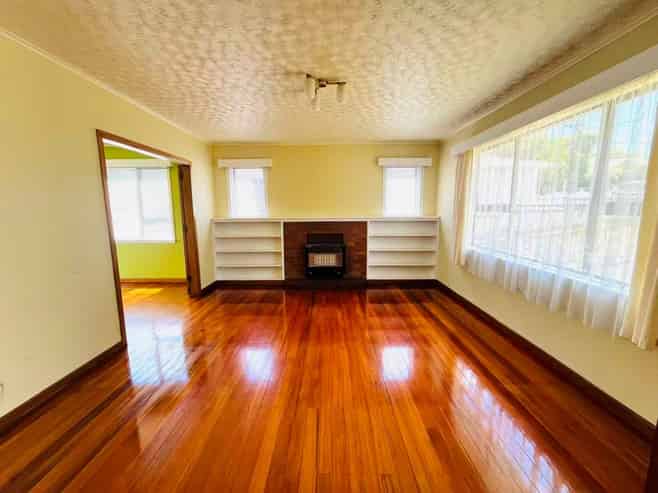 11 Dornwell Road, Three Kings