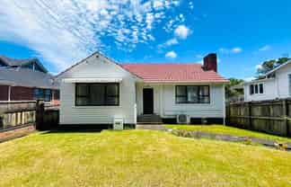 11 Dornwell Road, Three Kings