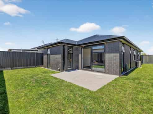 46 Hammick Crescent, Pyes Pa