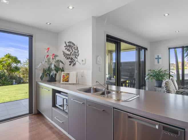 9C/130 Gills Road, Albany