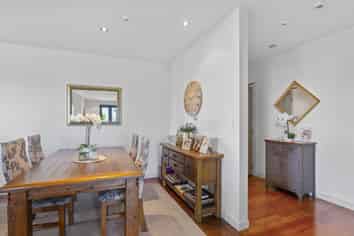 9C/130 Gills Road, Albany