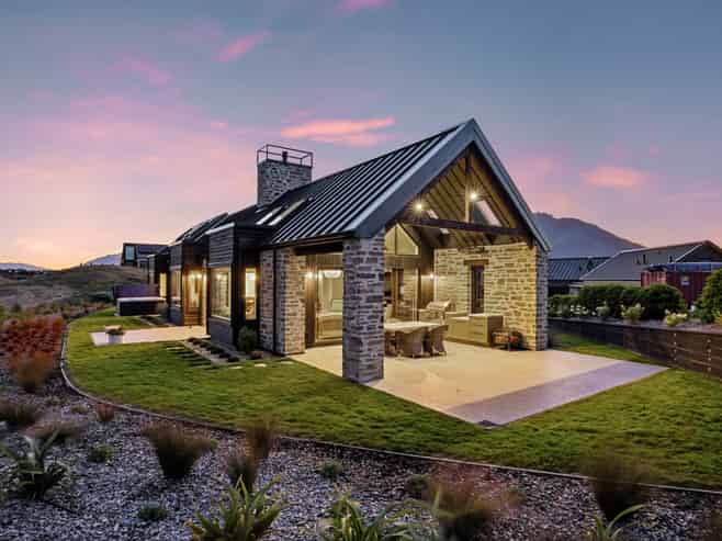 40 Cunninghams Drive, Jacks Point