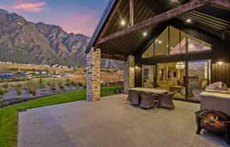 40 Cunninghams Drive, Jacks Point