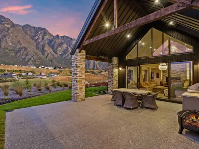 40 Cunninghams Drive, Jacks Point