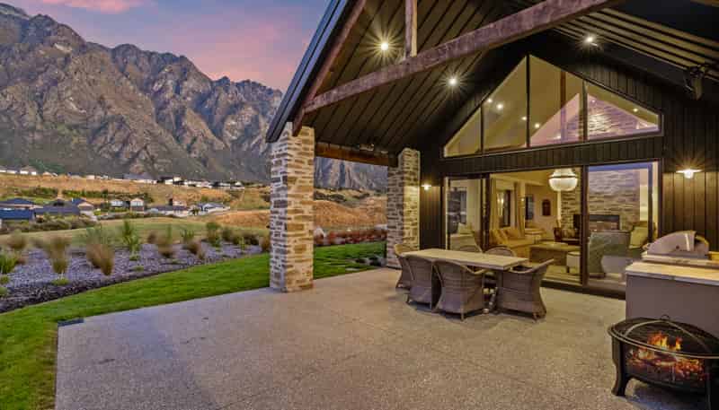 40 Cunninghams Drive, Jacks Point