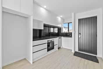 11B Kimpton Road, Papatoetoe