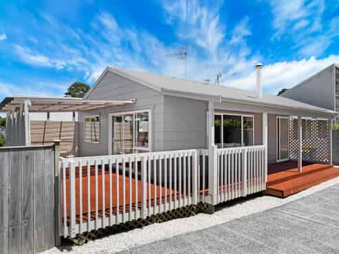 3 Regency Place, Sunnynook