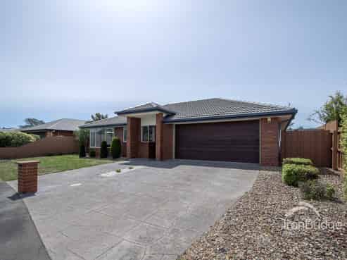 6 Kohi Drive, Parklands