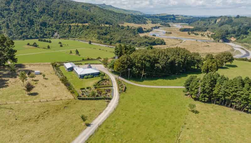 172 Kakariki West Road, Eketahuna