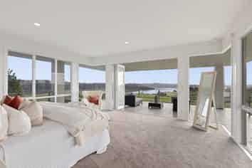 189 Vaughans Road, Okura