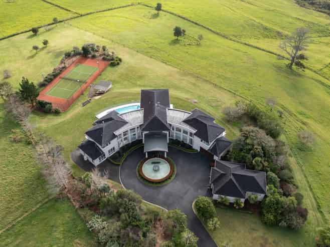 189 Vaughans Road, Okura