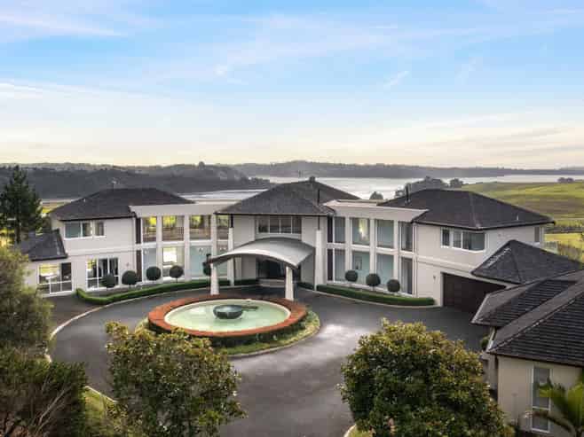 189 Vaughans Road, Okura