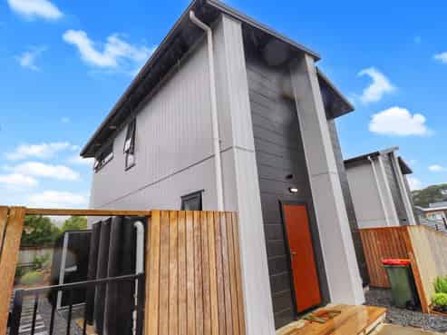 B/22 Stanley Street, Wainuiomata