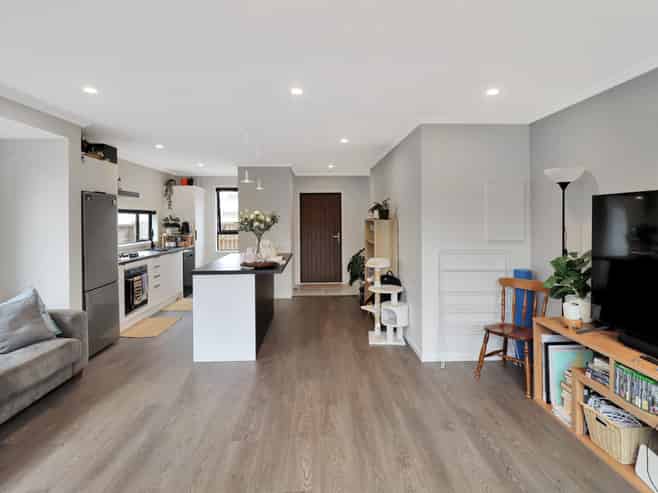 B/22 Stanley Street, Wainuiomata