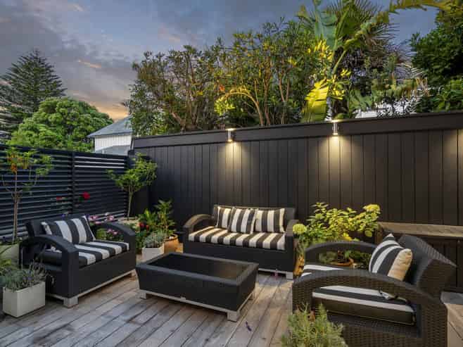 102A Esplanade, Sumner