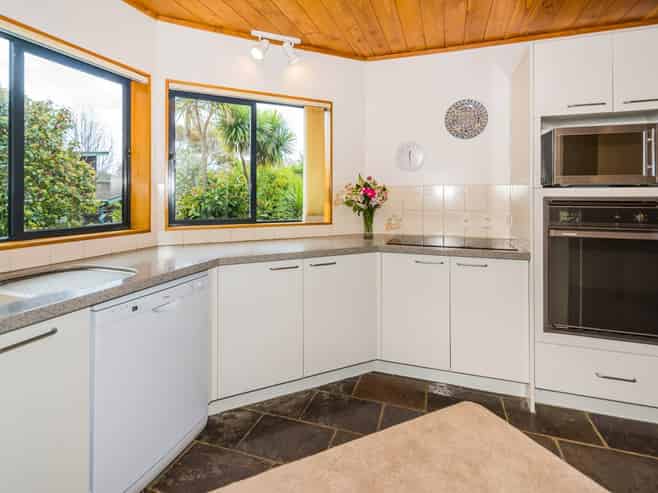 1/31 Long Bay Drive, Torbay