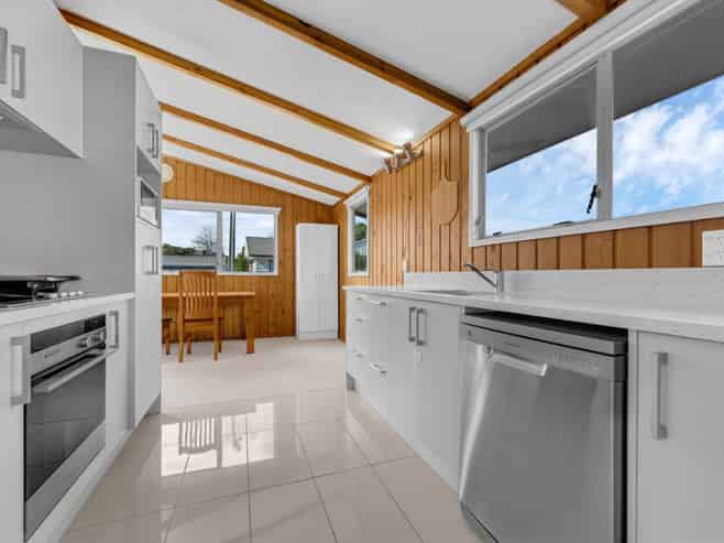 67B Manuroa Road, Takanini