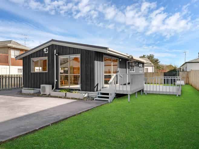 67B Manuroa Road, Takanini