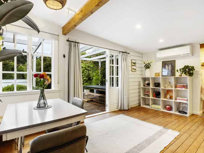 92 Beach Road, Purakaunui