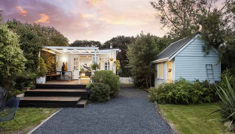 92 Beach Road, Purakaunui