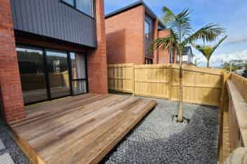 Auckland - Address withheld