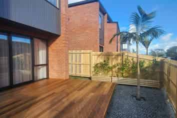 Auckland - Address withheld