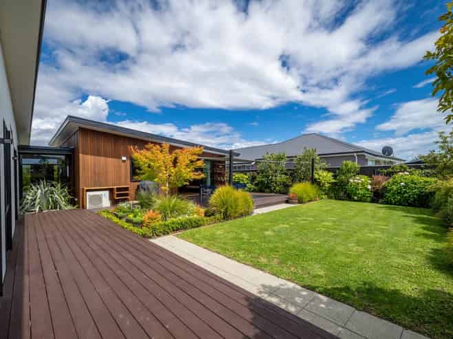 87 Daelyn Drive, Richmond