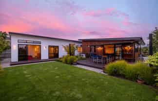 87 Daelyn Drive, Richmond