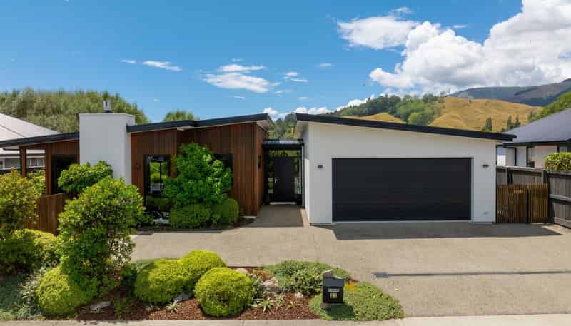 87 Daelyn Drive, Richmond