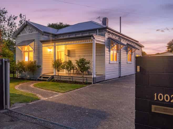 1002 Fitzroy Avenue, Mahora