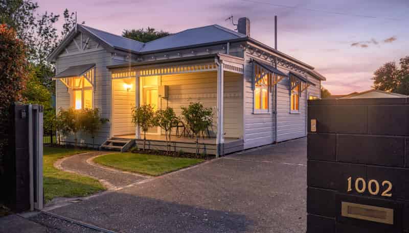 1002 Fitzroy Avenue, Mahora