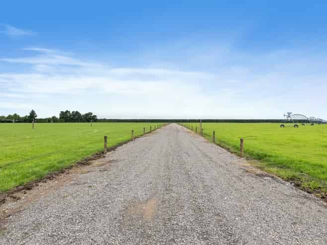 3587 South Eyre Road, Oxford