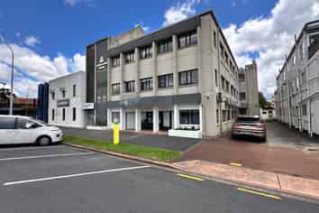 Spacious, Lift Accessible Offices