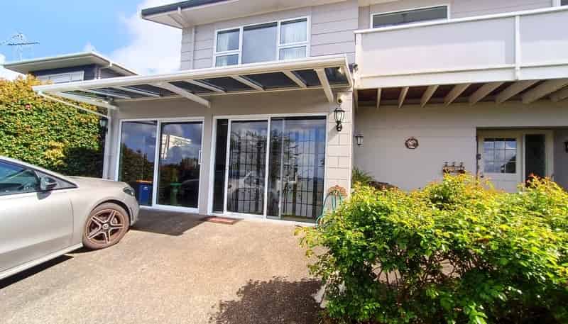 32 Chatswood Grove, Chatswood