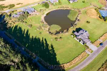 12 Lakesid/623 Coleridge Road, Windwhistle
