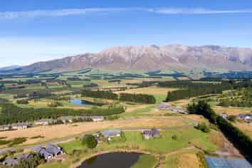 12 Lakesid/623 Coleridge Road, Windwhistle