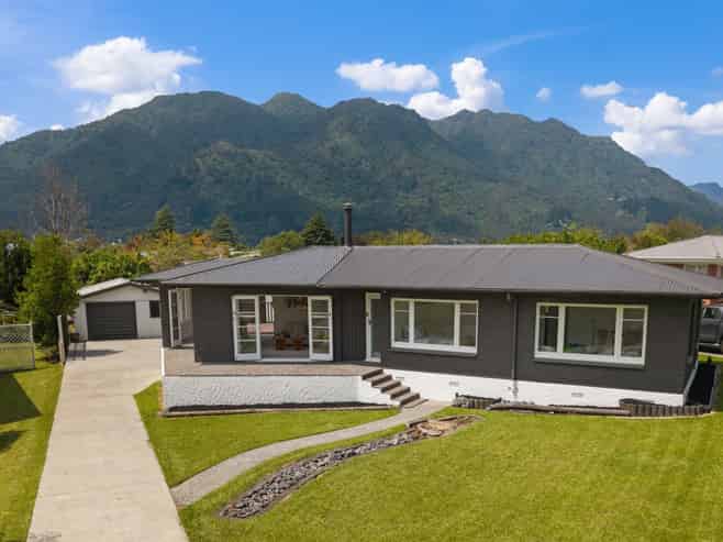 13 Churchill Avenue, Te Aroha