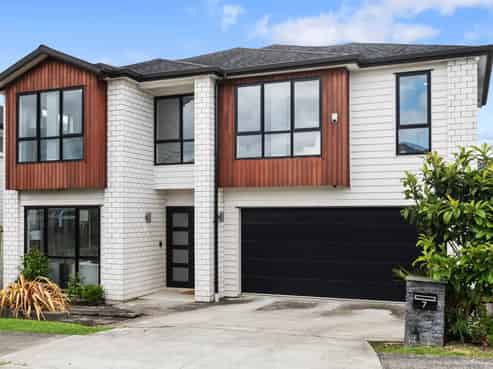 7 Ballinabreen Road, Flat Bush