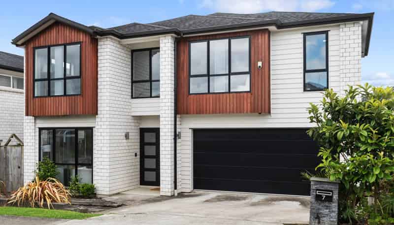 7 Ballinabreen Road, Flat Bush