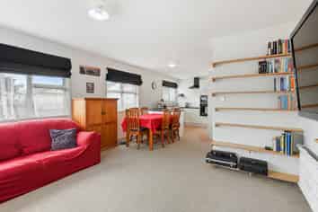 6A Seddon Street, Glenholme