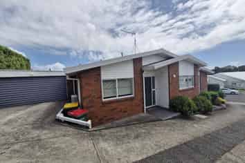 66a Waiwaka Terrace, Strandon