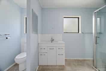 33B Edmund Road, Mangakakahi